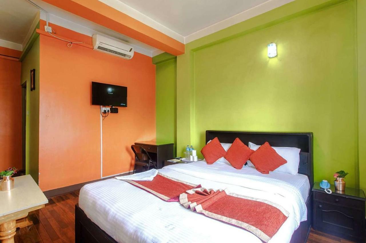 Nepal Ayurveda Home Катманду Экстерьер фото